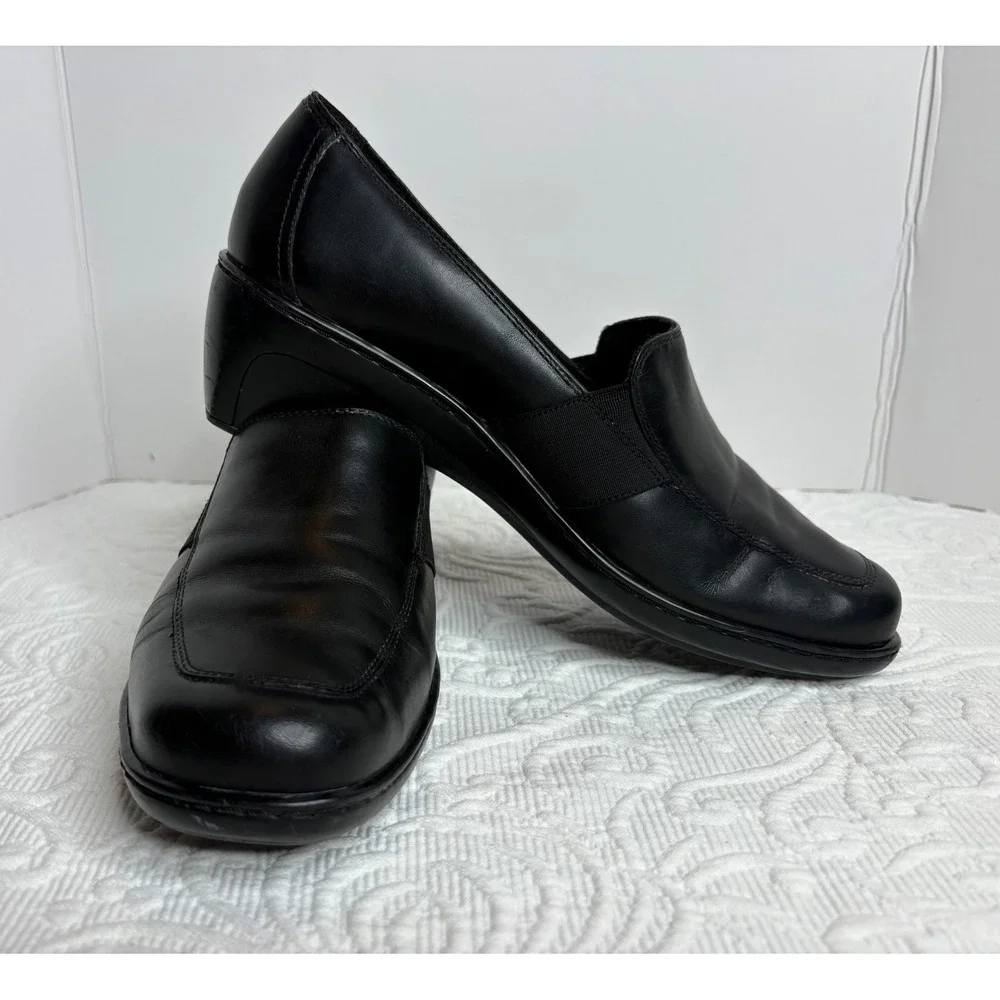 Clarks Womens Black Leather Slip On Loafers Low Wedge Square‎ Toe Shoes Size 10M
